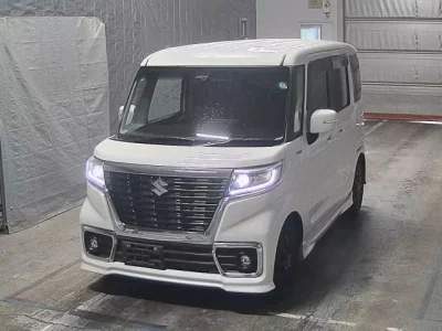 Suzuki Spacia