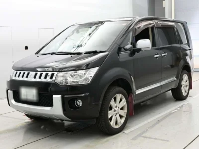 Mitsubishi DELICA D5