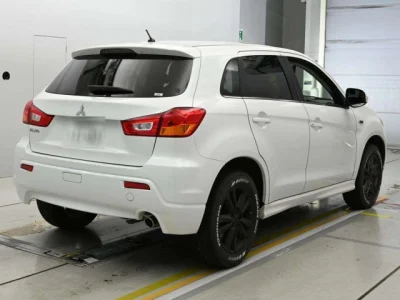 Mitsubishi RVR