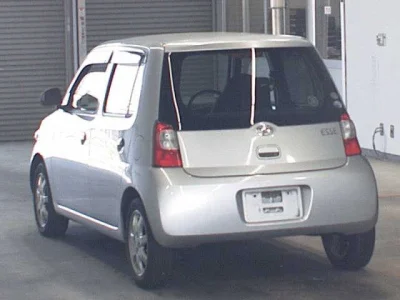 Daihatsu Esse