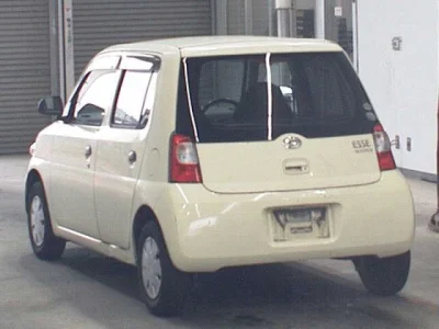 Daihatsu Esse