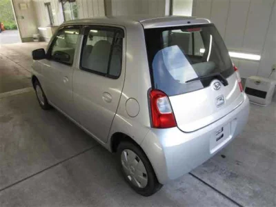 Daihatsu Esse
