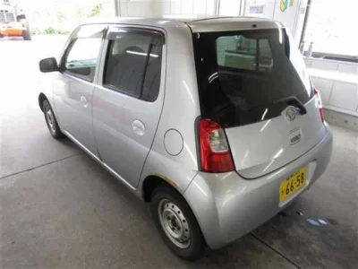 Daihatsu Esse