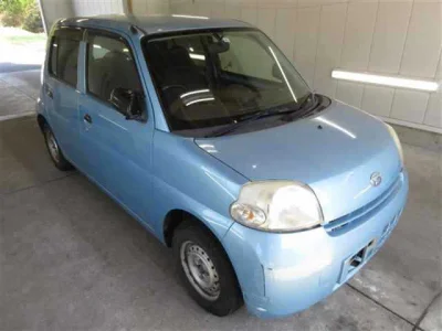 Daihatsu Esse
