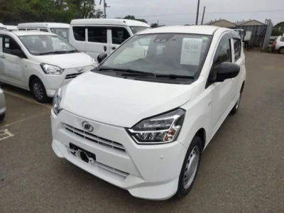 Daihatsu MIRA E S