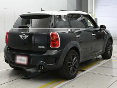 MINI Crossover
