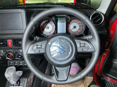 Suzuki JIMNY NOMADE