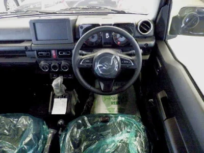 Suzuki JIMNY NOMADE