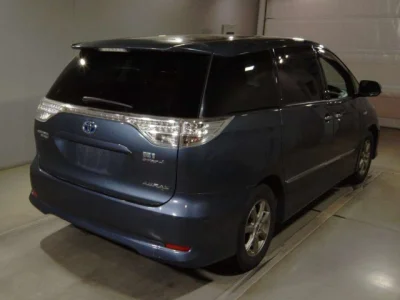Toyota Estima Hybrid