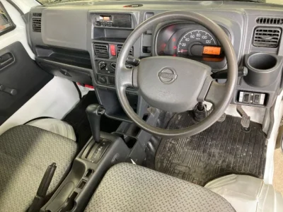 Nissan NT100 Clipper