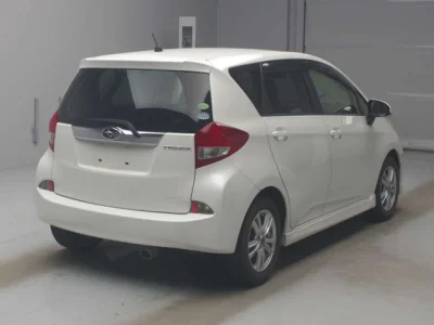 Subaru TREZIA