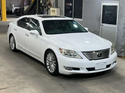 Lexus LS460L