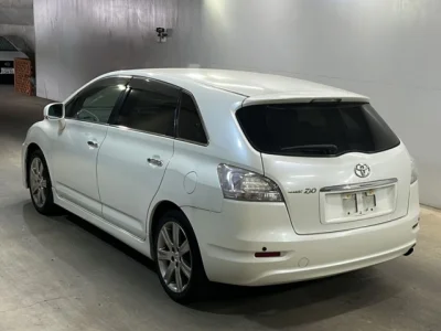 Toyota Mark X Zio