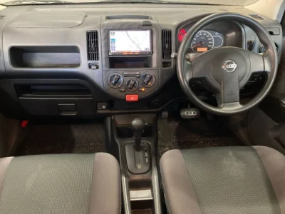 Nissan AD