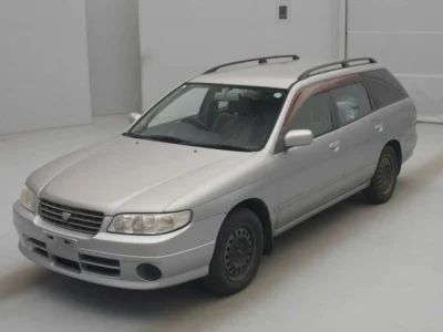 Nissan Avenir