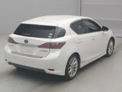 Lexus CT200h