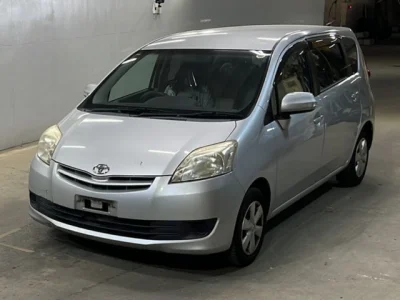 Toyota Passo Sette