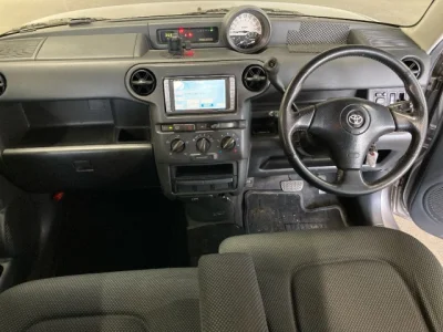 Toyota bB