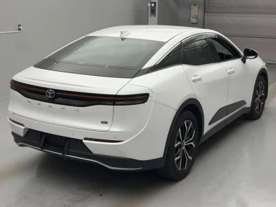 Toyota Crown Crossover