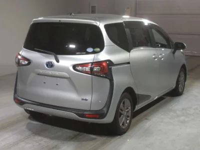 Toyota Sienta