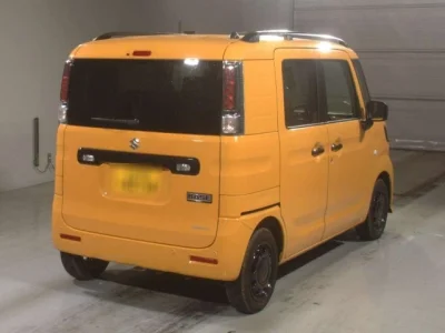 Suzuki SPACIA BASE