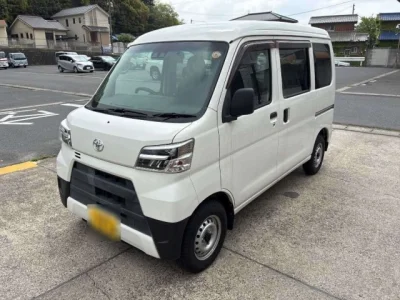 Toyota Pixis Van