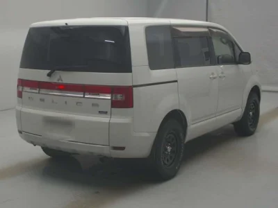 Mitsubishi DELICA D5