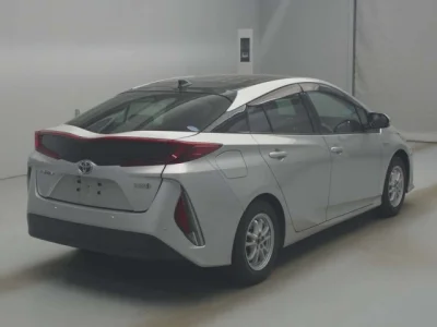 Toyota Prius PHV