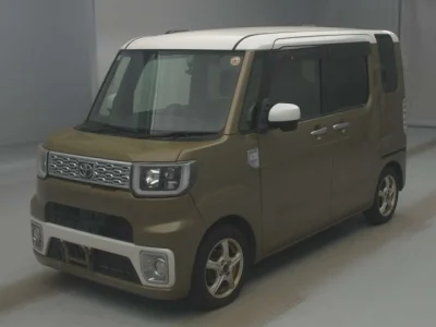 Toyota Pixis Mega
