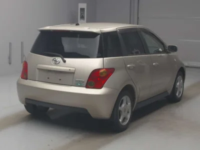 Toyota Ist