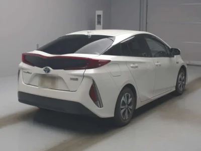 Toyota Prius PHV