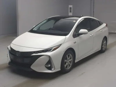 Toyota Prius PHV