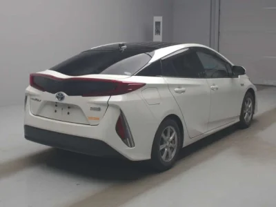 Toyota Prius PHV