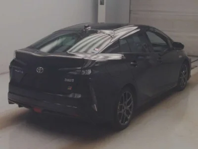 Toyota Prius PHV