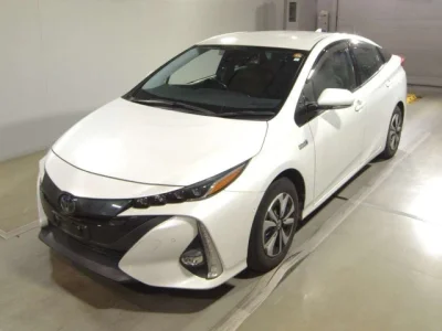 Toyota Prius PHV