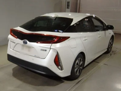 Toyota Prius PHV