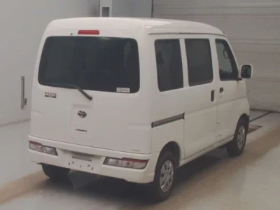 Toyota Pixis Van