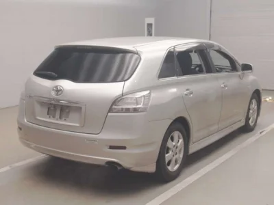 Toyota Mark X Zio