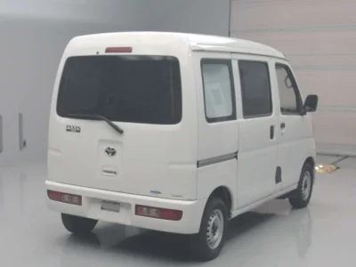 Toyota Pixis Van