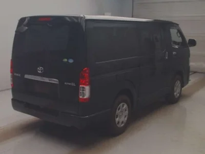 Toyota HiAce Van