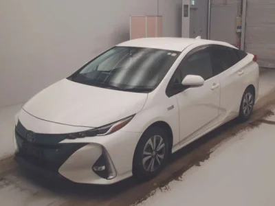 Toyota Prius PHV