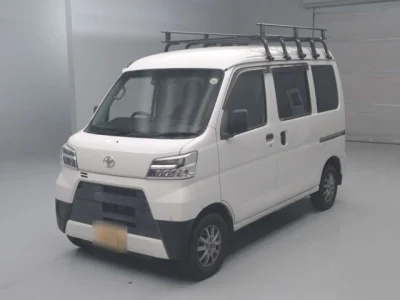 Toyota Pixis Van