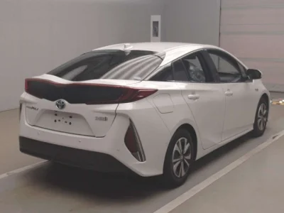 Toyota Prius PHV