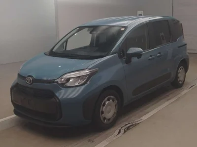 Toyota Sienta