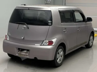 Toyota bB