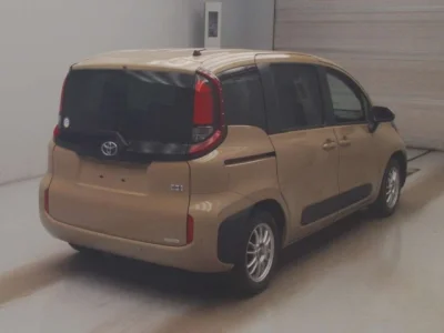 Toyota Sienta
