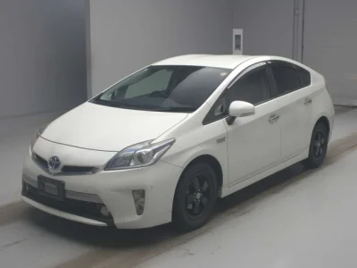 Toyota Prius PHV