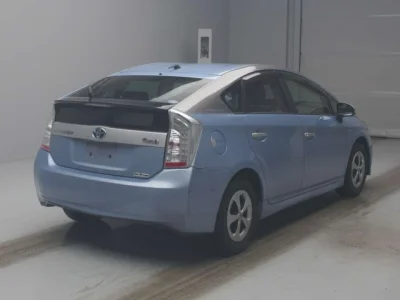 Toyota Prius PHV