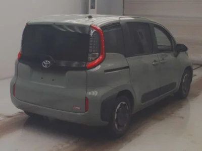 Toyota Sienta