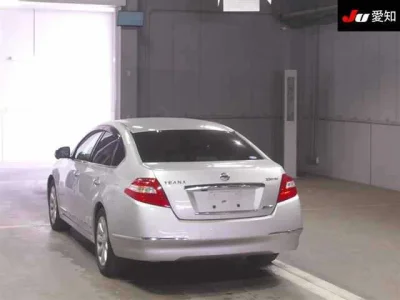 Nissan TEANA
